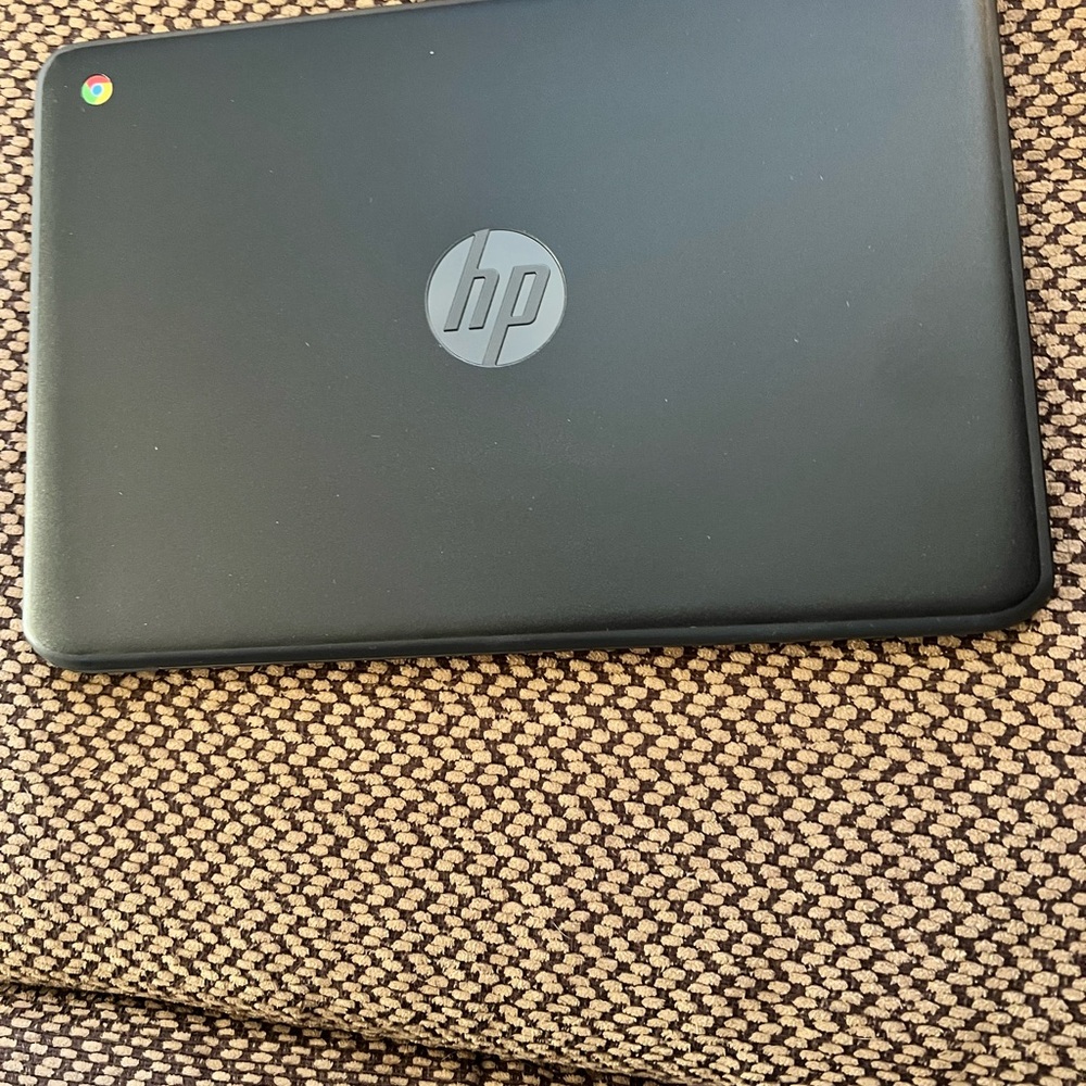 HP Chromebook 11 G6 EE in Black